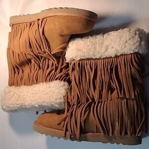 Madden Girl Moccasin Type Leather Fur Lined Boots